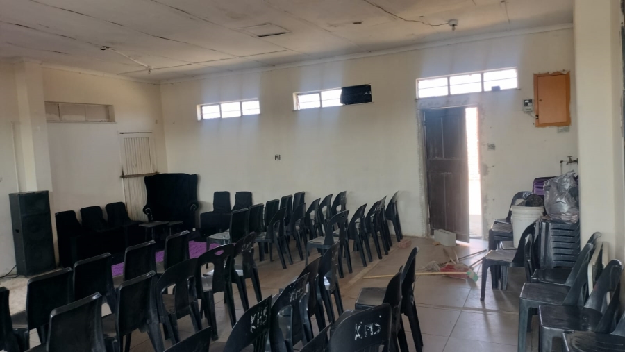 Commercial Property for Sale in Bochabella Free State